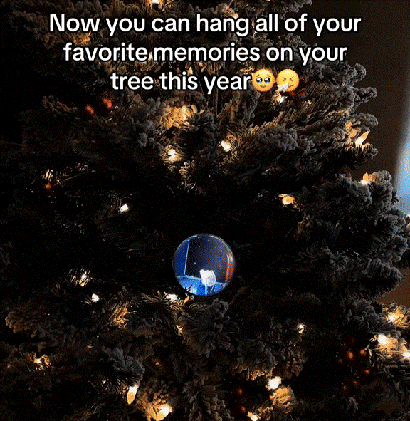 MemoGlow™ – Digital Memory Ornament